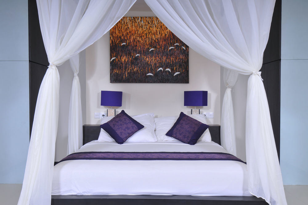 Swiss-Belcourt Sunset Aparthotel Seminyak  Exterior photo